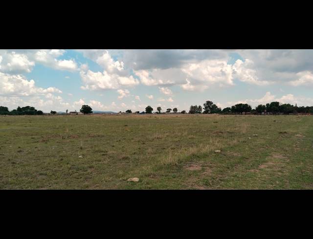 26,475M² VACANT LAND FOR SALE IN BOLTONWOLD